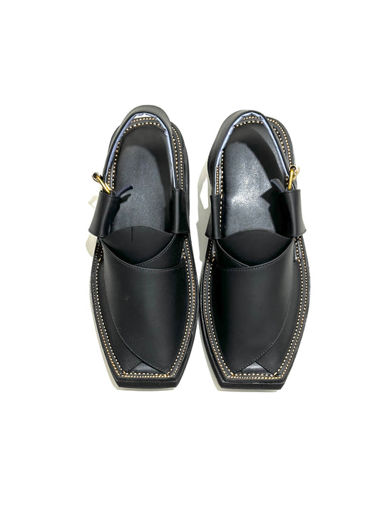 Kaptaan Chappal – Black (Gold Stitch)